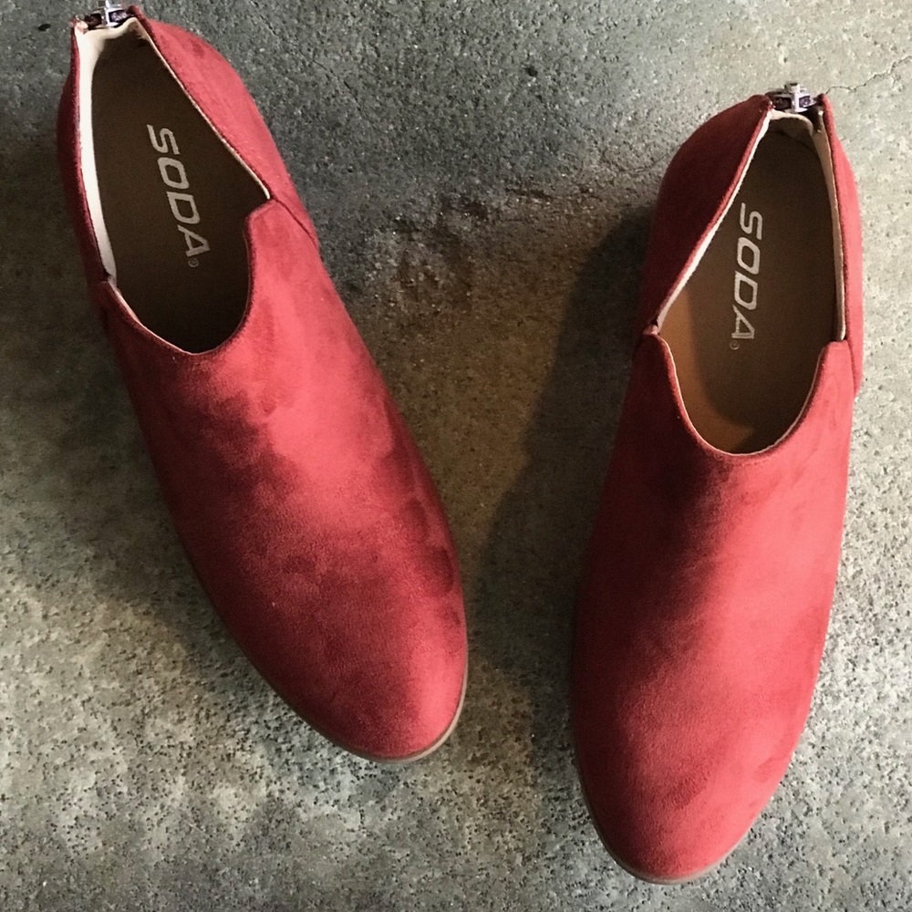 2 Left! Soda Mafic Rust Brown Lo Heel Ankle Bootie - Picture 3 of 5